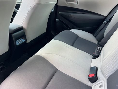 Used 2024 Toyota Corolla LE FWD image 4