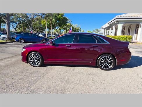 Used 2017 Lincoln MKZ Reserve image 41