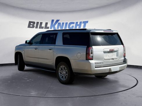 Used 2019 GMC Yukon XL SLT w/ Open Road Package AWD/4WD image 3