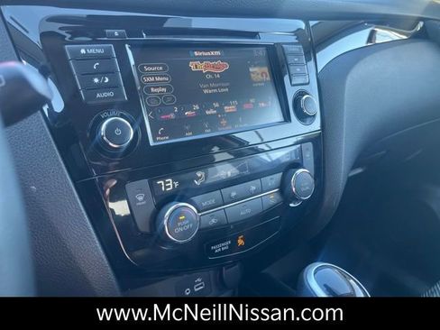 Used 2022 Nissan Rogue Sport SV w/ Technology Package image 20