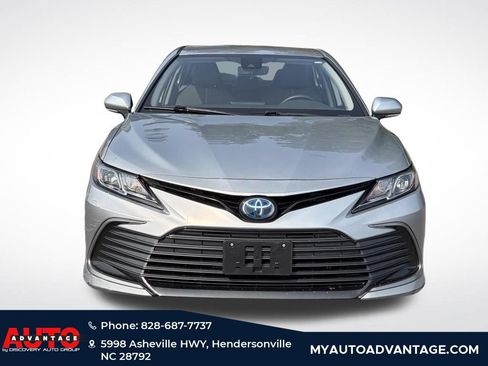 Used 2022 Toyota Camry LE FWD image 6