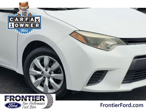 Used 2015 Toyota Corolla LE image 4