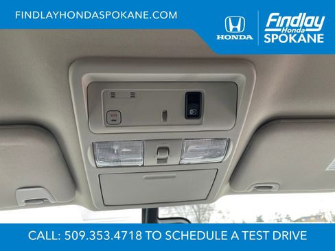 Used 2018 Nissan Titan SL w/ Chrome Package AWD/4WD image 20