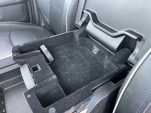 Used 2021 RAM 3500 Laramie image 15