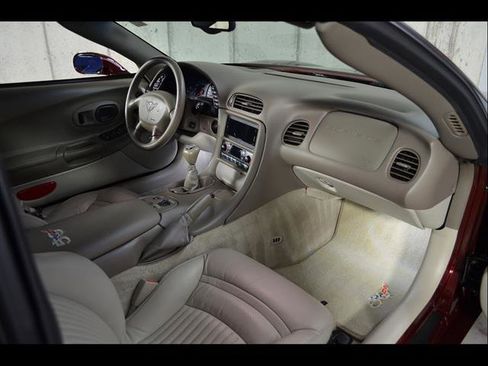 Used 2003 Chevrolet Corvette Coupe w/ Preferred Equipment Group RWD image 21