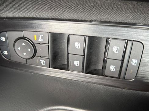 Certified 2025 Nissan Kicks S image 15