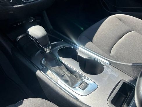 Used 2023 Chevrolet Malibu LT FWD image 24