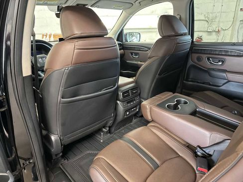 Used 2023 Honda Pilot Elite image 23