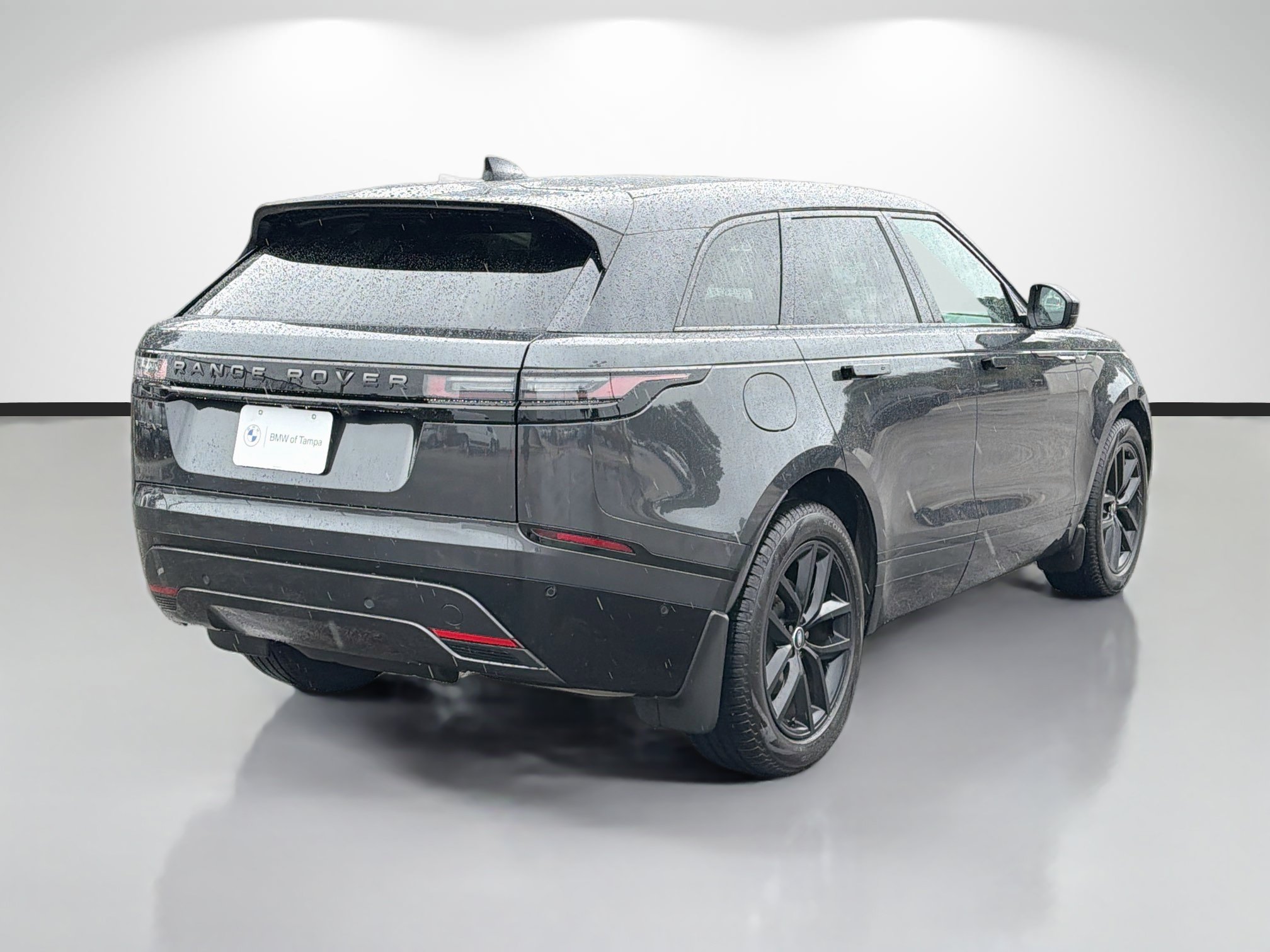 Used 2026 Land Rover Range Rover Velar Dynamic SE AWD/4WD image 3