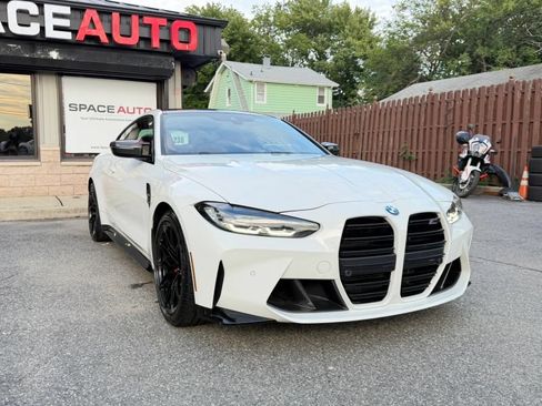 Used 2022 BMW M4 Competition w/ M Carbon Exterior Package RWD image 4