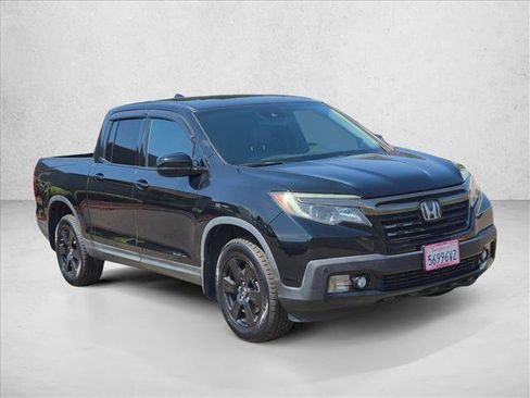 Certified 2017 Honda Ridgeline Black Edition image 3