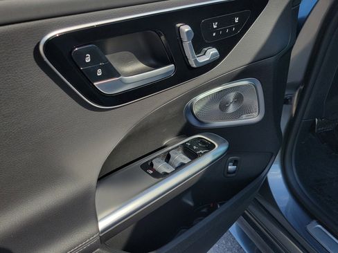 Certified 2025 Mercedes-Benz C 300 Sedan image 21