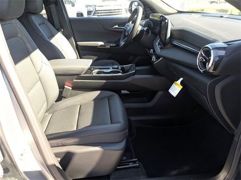 New 2026 Chevrolet Equinox LT w/ Convenience Package II image 36