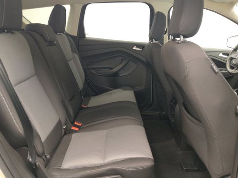Used 2018 Ford Escape SE FWD image 19