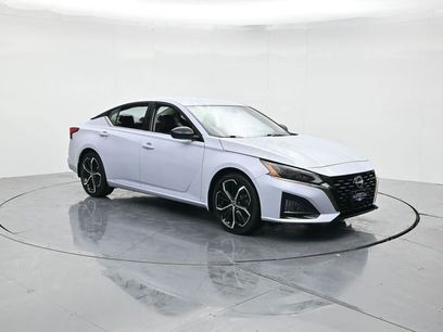 Used 2023 Nissan Altima 2.5 SR