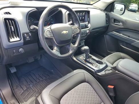 Used 2021 Chevrolet Colorado Z71 w/ Safety Package RWD image 17