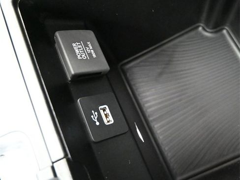 Used 2024 Acura MDX SH-AWD w/ Technology Package image 21