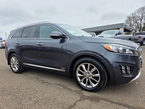 Used 2017 Kia Sorento SX image 29