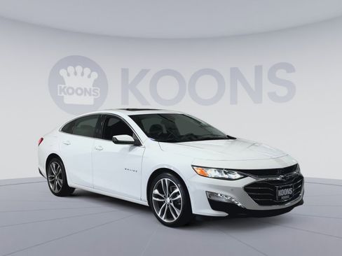 Used 2024 Chevrolet Malibu LT image 2