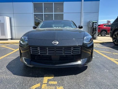 Used 2024 Nissan Z Performance w/ Floor Mat Package RWD image 2
