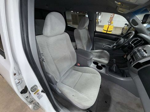 Used 2010 Toyota Tacoma 4x4 Double Cab image 16