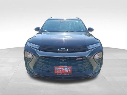 Used 2023 Chevrolet TrailBlazer RS w/ Convenience Package FWD image 2
