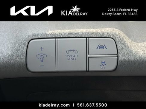 Used 2023 Hyundai Elantra Limited w/ Cargo Package FWD image 29