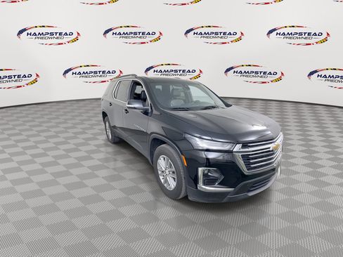 Used 2023 Chevrolet Traverse LT AWD/4WD image 2