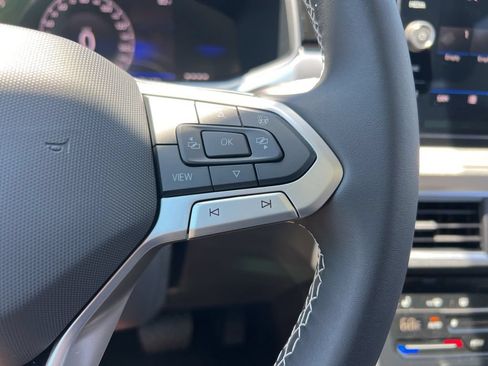 New 2026 Volkswagen Taos SE FWD image 17