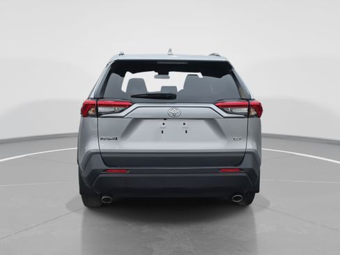 Used 2025 Toyota RAV4 XLE image 6