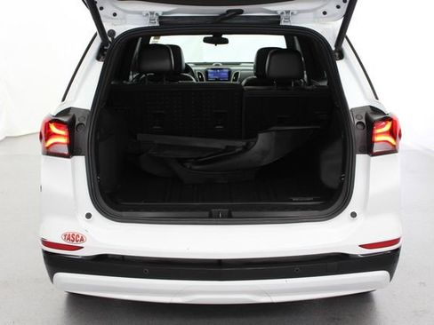 Used 2024 Chevrolet Equinox RS w/ RS Leather Package AWD/4WD image 11