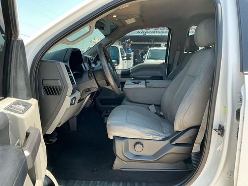 Used 2019 Ford F250 XLT w/ Snow Plow Prep Package AWD/4WD image 10