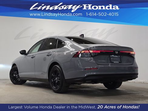 Certified 2025 Honda Accord SE image 4