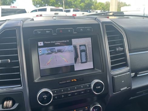 Used 2019 Ford Expedition Max Platinum image 22