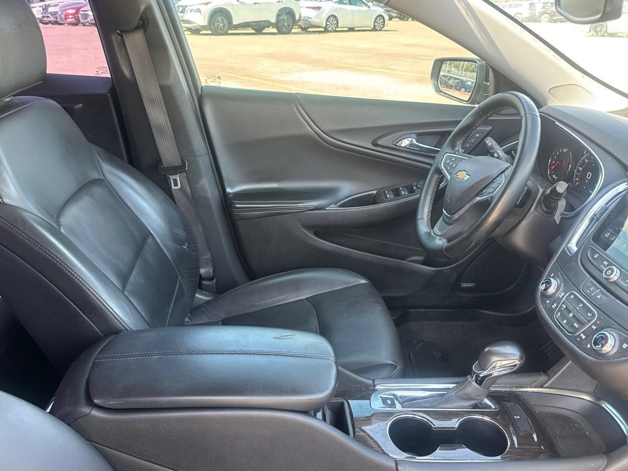 Used 2023 Chevrolet Malibu LT FWD image 28
