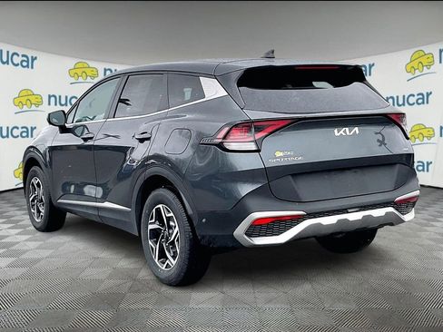 Used 2024 Kia Sportage LX image 4