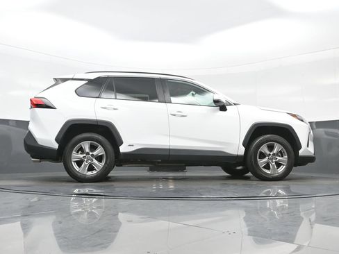 Used 2024 Toyota RAV4 XLE w/ Convenience Package AWD/4WD image 34