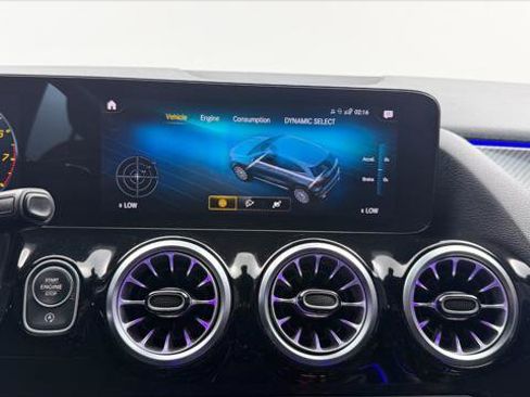 Used 2023 Mercedes-Benz GLA 35 AMG 4MATIC image 21