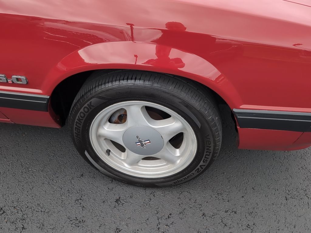 Used 1991 Ford Mustang LX RWD image 3
