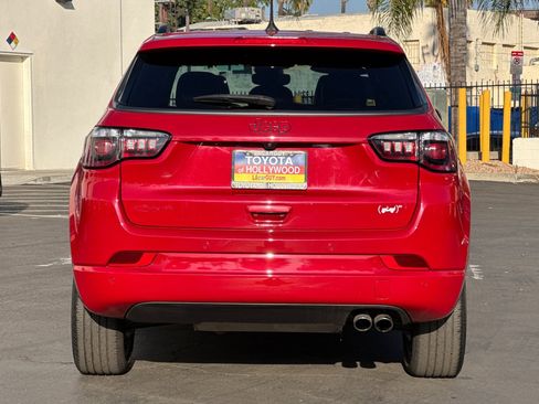 Used 2022 Jeep Compass Limited image 5