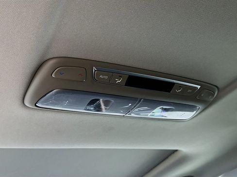 Used 2025 Kia Telluride S image 30