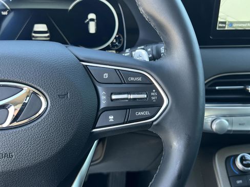 Used 2022 Hyundai Palisade Limited w/ Winter Package image 12