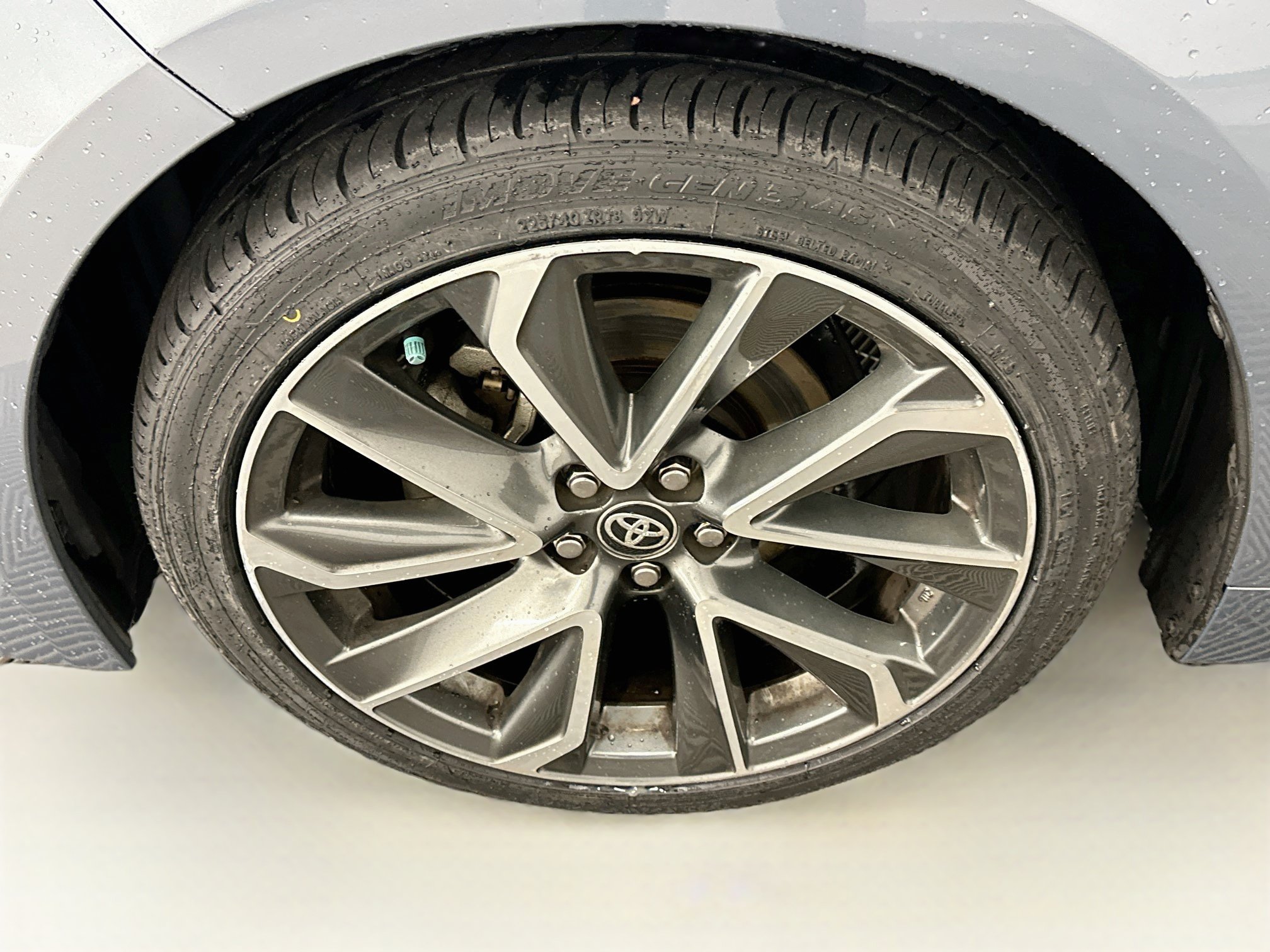 Used 2021 Toyota Corolla SE w/ Carpet Mat Package (TMS) FWD image 11
