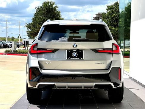 New 2026 BMW X1 xDrive28i w/ Technology Package AWD/4WD image 6
