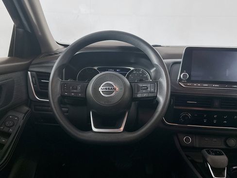 Used 2021 Nissan Rogue S FWD image 18
