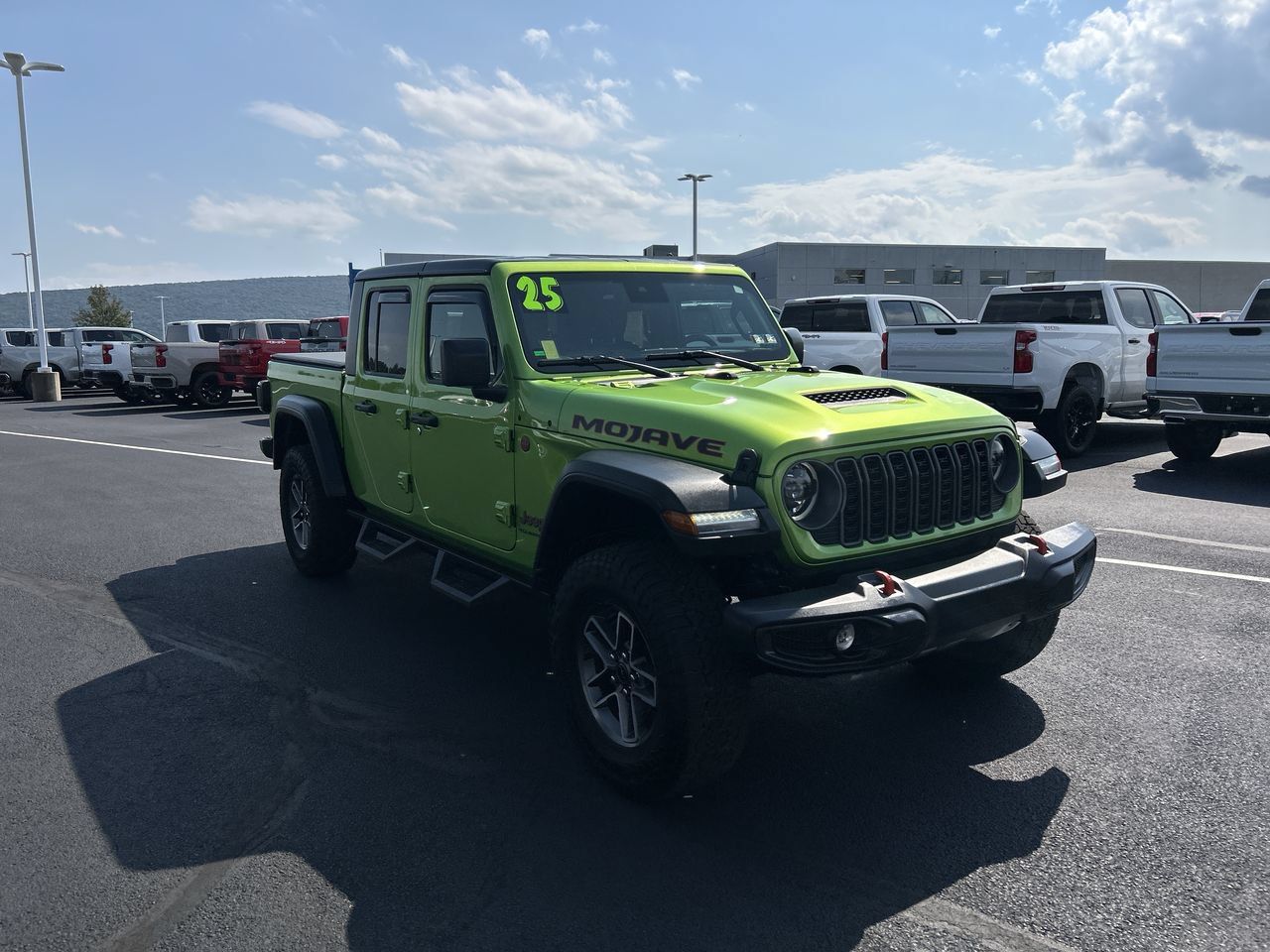 Used 2025 Jeep Gladiator Mojave w/ Convenience Group AWD/4WD image 1