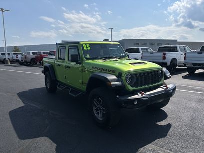 Used 2025 Jeep Gladiator Mojave w/ Convenience Group