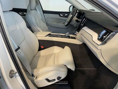 New 2026 Volvo XC60 T8 Ultra w/ Protection Package Premier AWD/4WD image 22