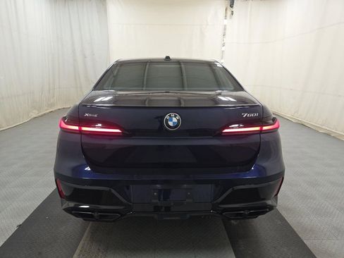 Used 2023 BMW 760i xDrive w/ Luxury Rear Seating Package AWD/4WD image 3