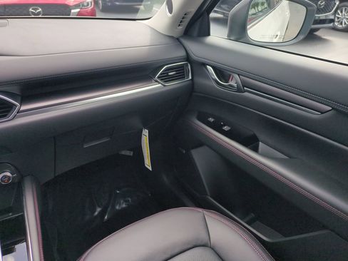 New 2025 MAZDA CX-5 Carbon Edition image 17